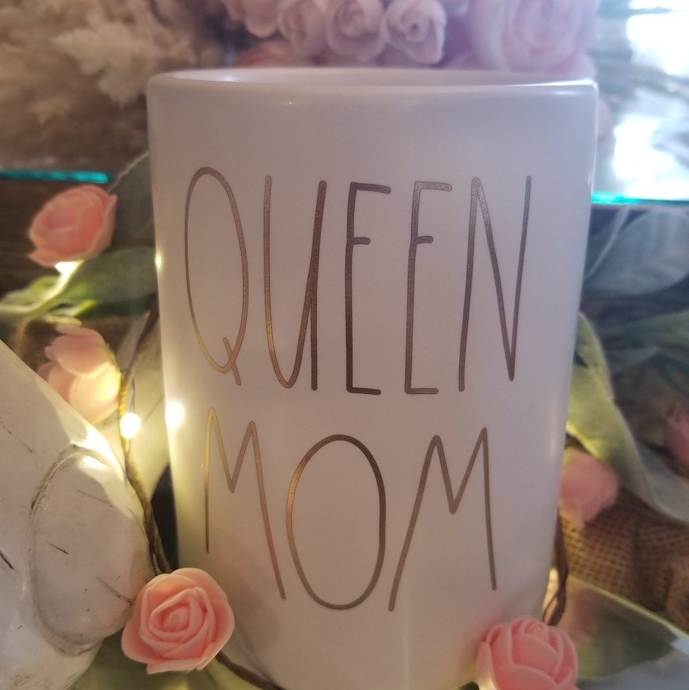 Rae Dunn Candle